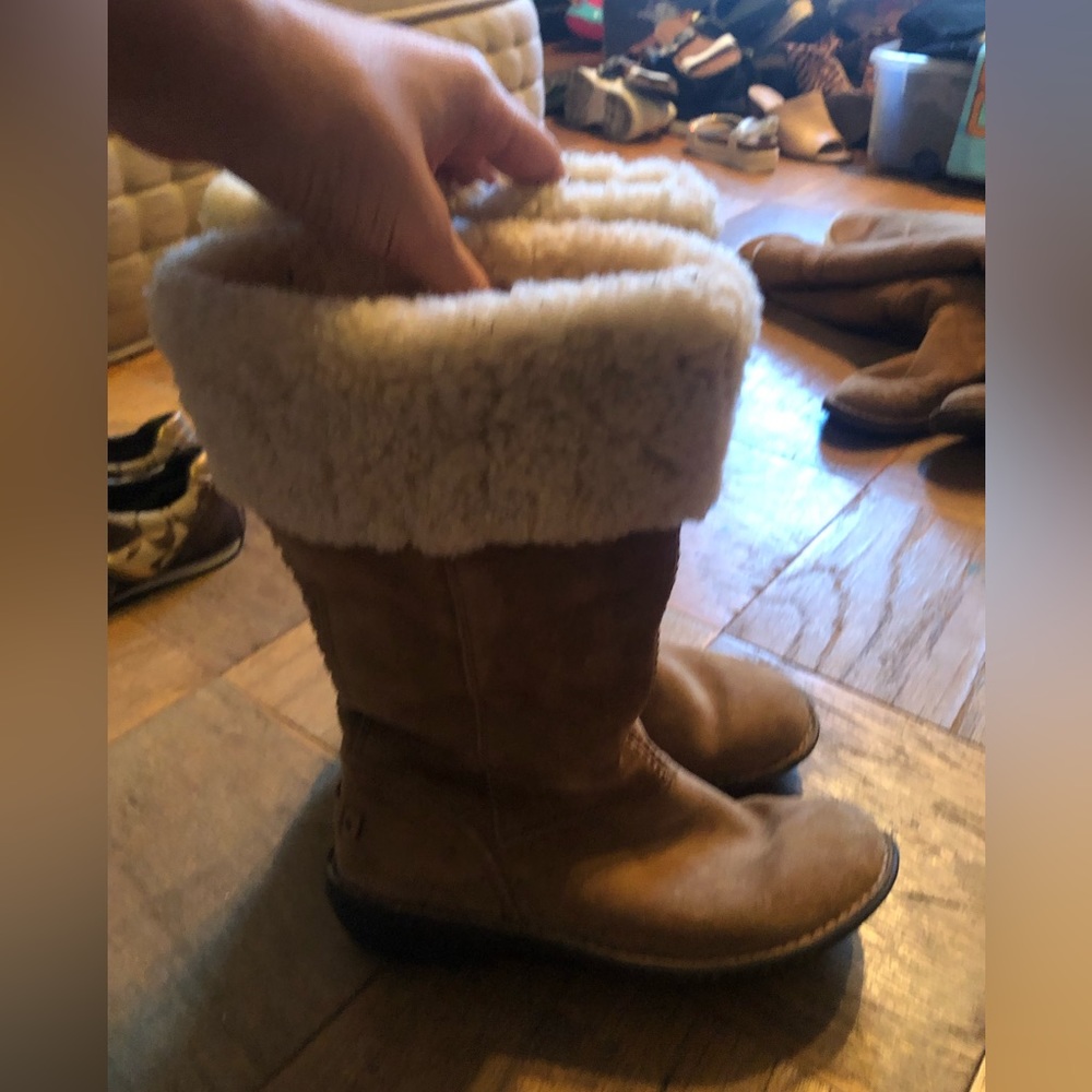 UGG BOOTS!!!